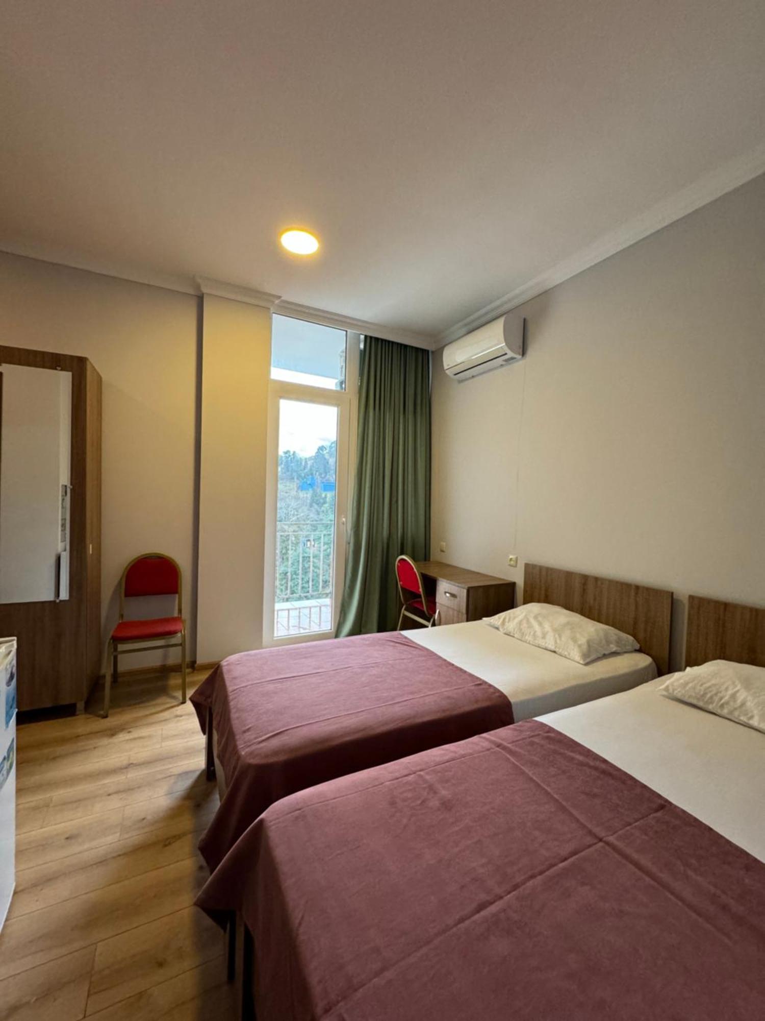 Colibri Apartment Batumi Ngoại thất bức ảnh