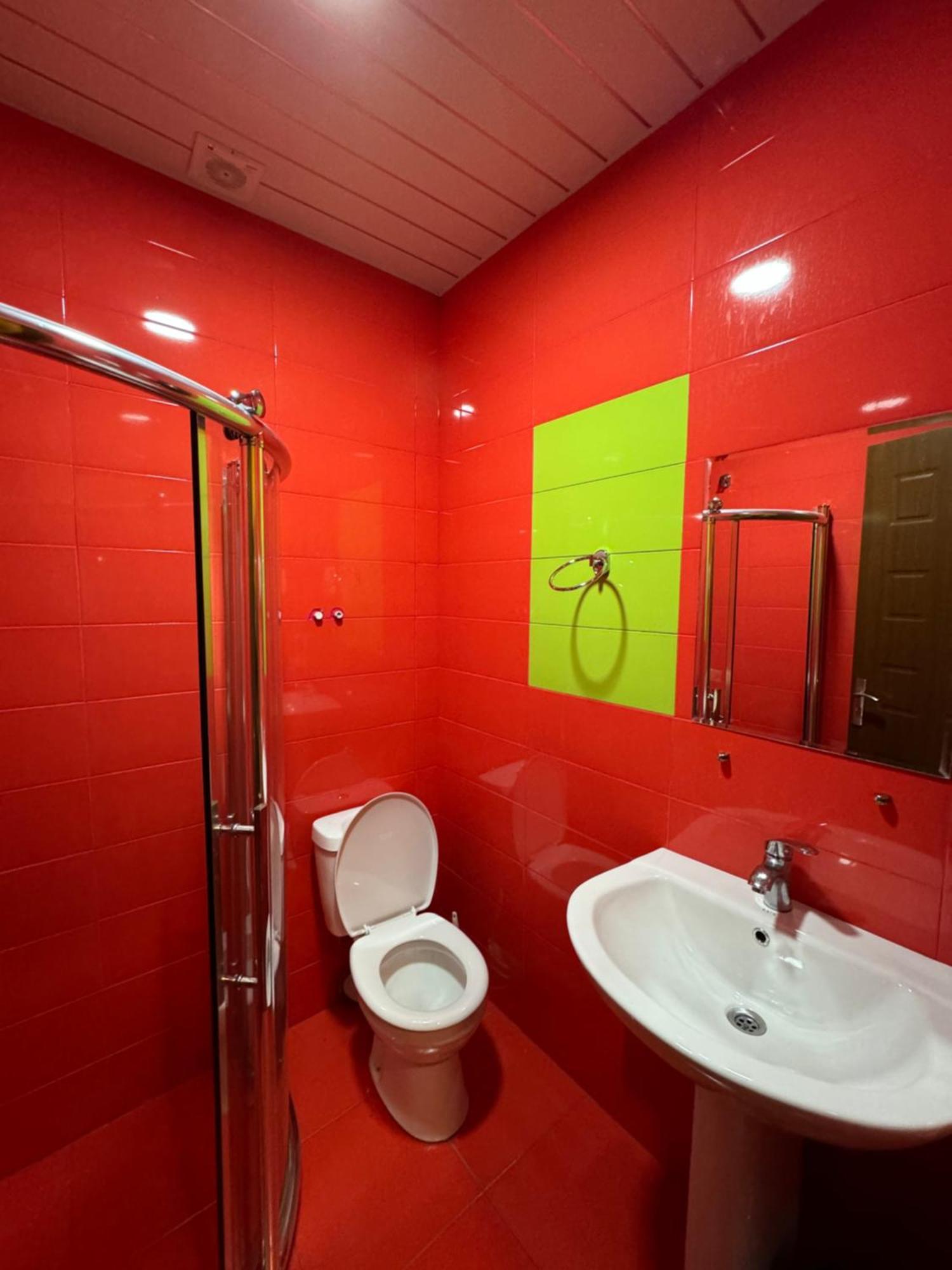 Colibri Apartment Batumi Ngoại thất bức ảnh