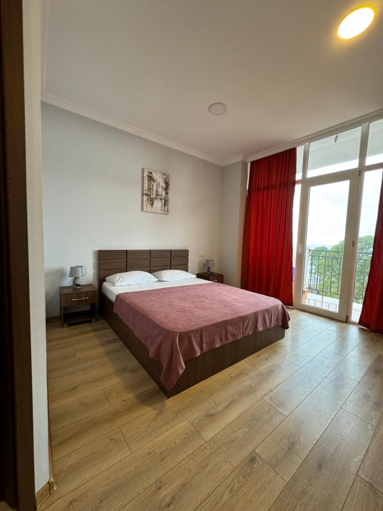 Colibri Apartment Batumi Ngoại thất bức ảnh