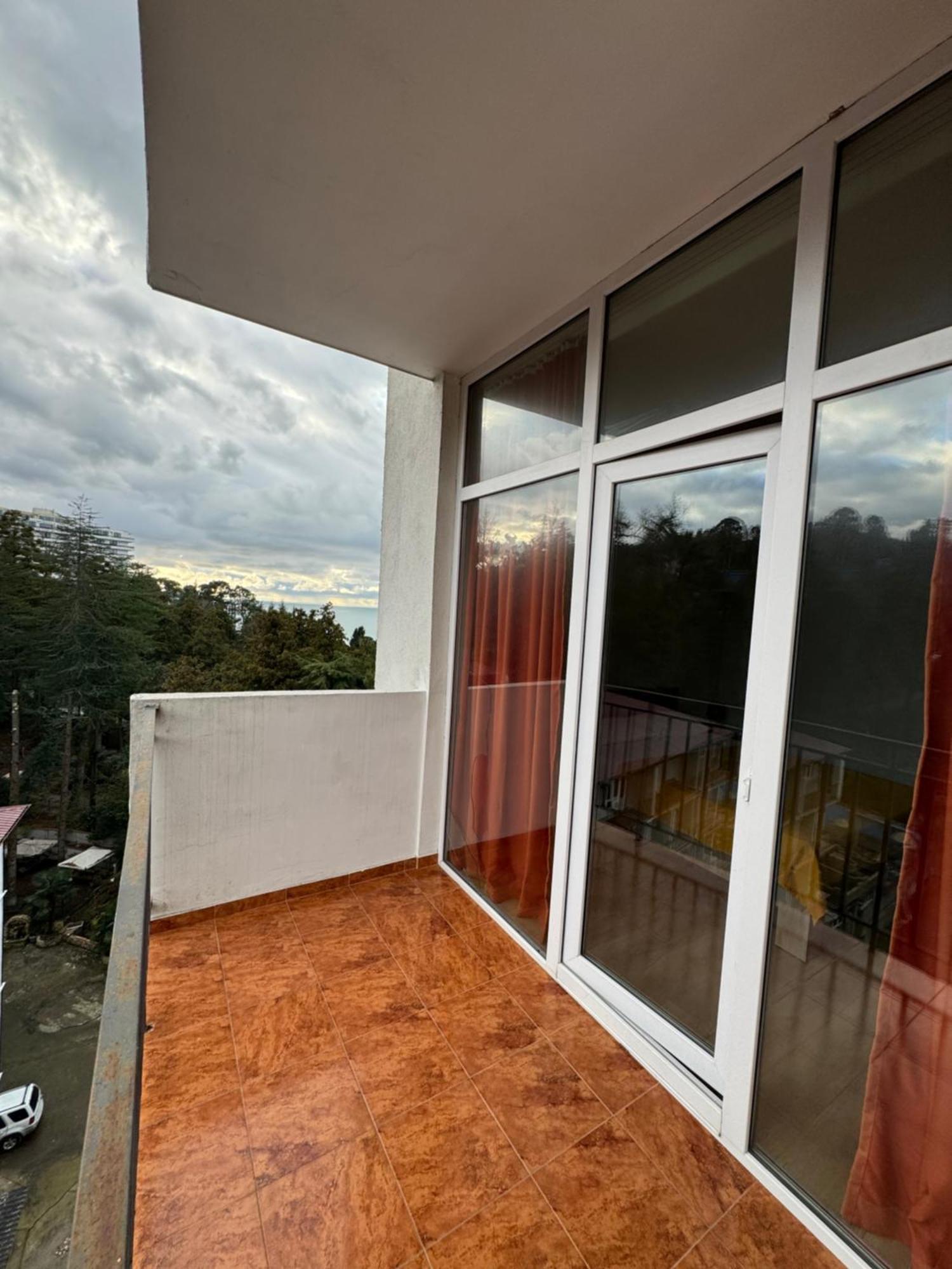 Colibri Apartment Batumi Ngoại thất bức ảnh