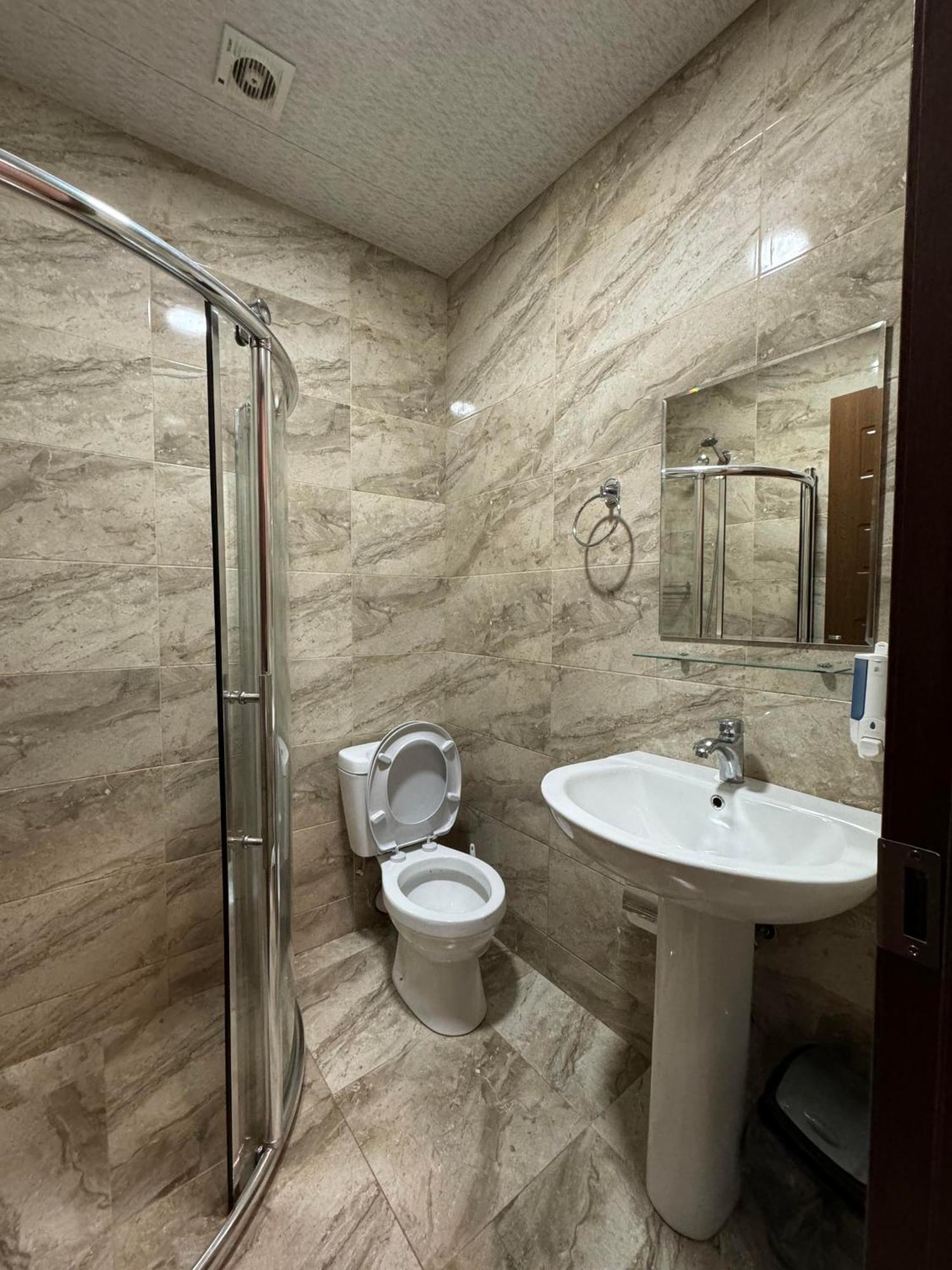Colibri Apartment Batumi Ngoại thất bức ảnh